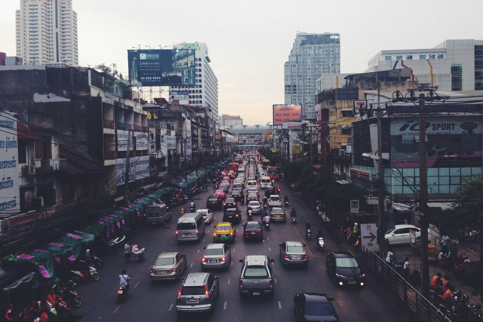 Traffic seen straight down from a roof