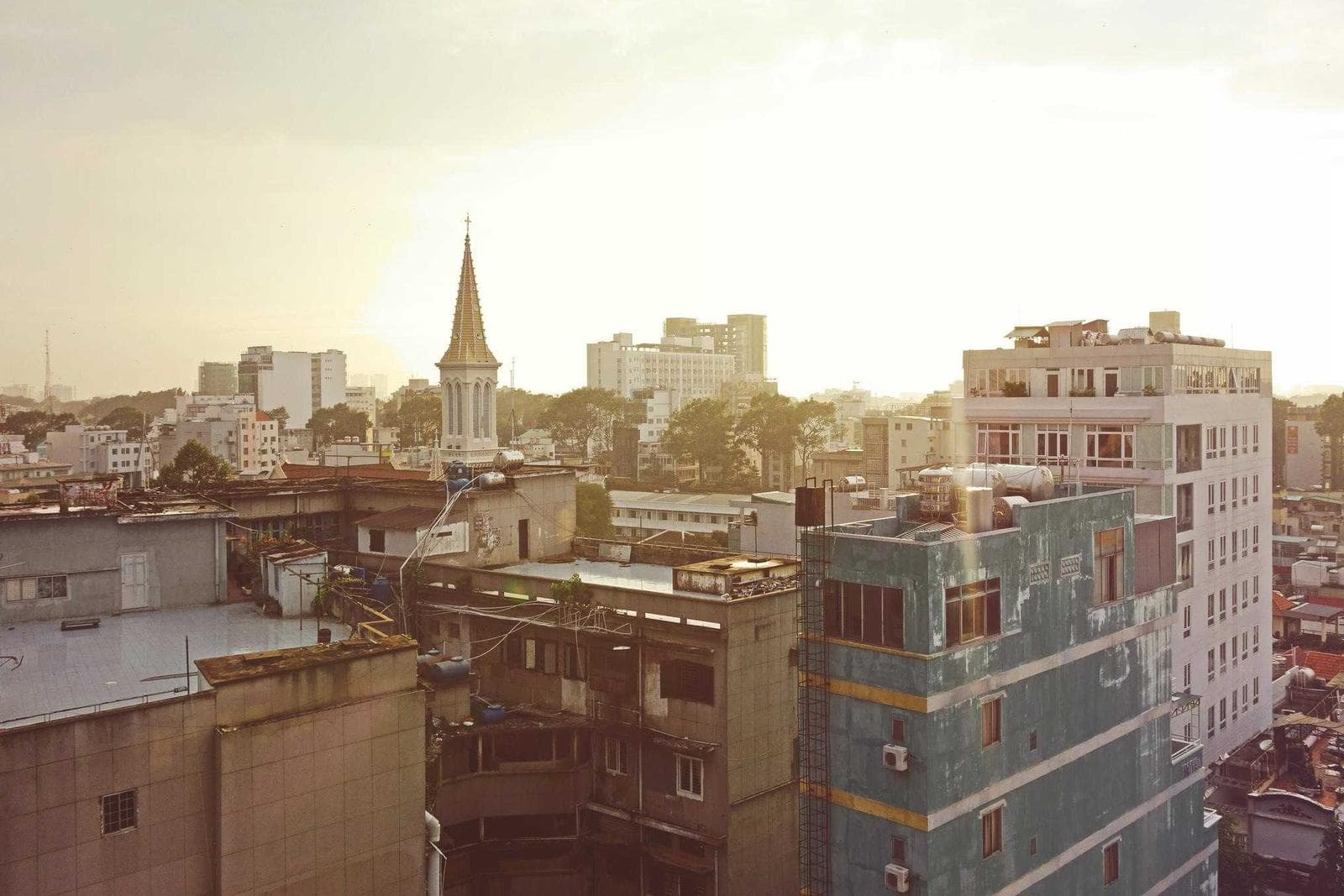 Rooftops running to the horizon